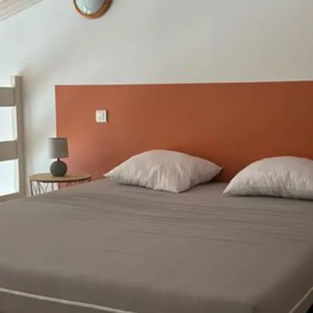 Confortable - 6 Pers. - Api-1-52-2363 * Saint-Hilaire-de-Riez