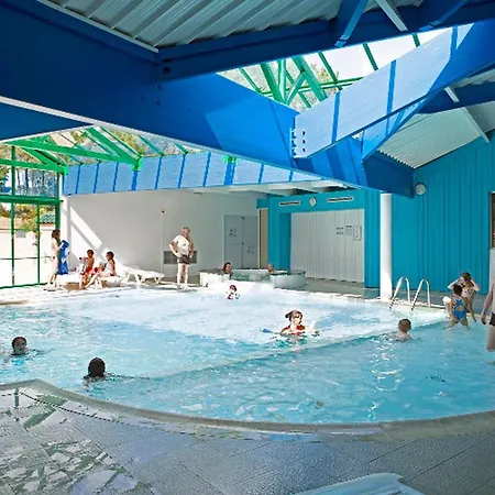 Confortable - 6 Pers. - Api-1-52-2363 Kamp alanı Saint-Hilaire-de-Riez